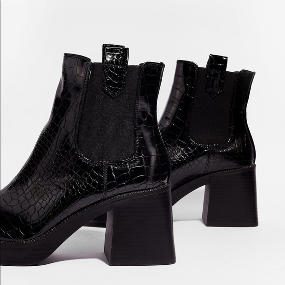 US 8 Faux leather croc square toes heeled boots - Picture 5 of 7